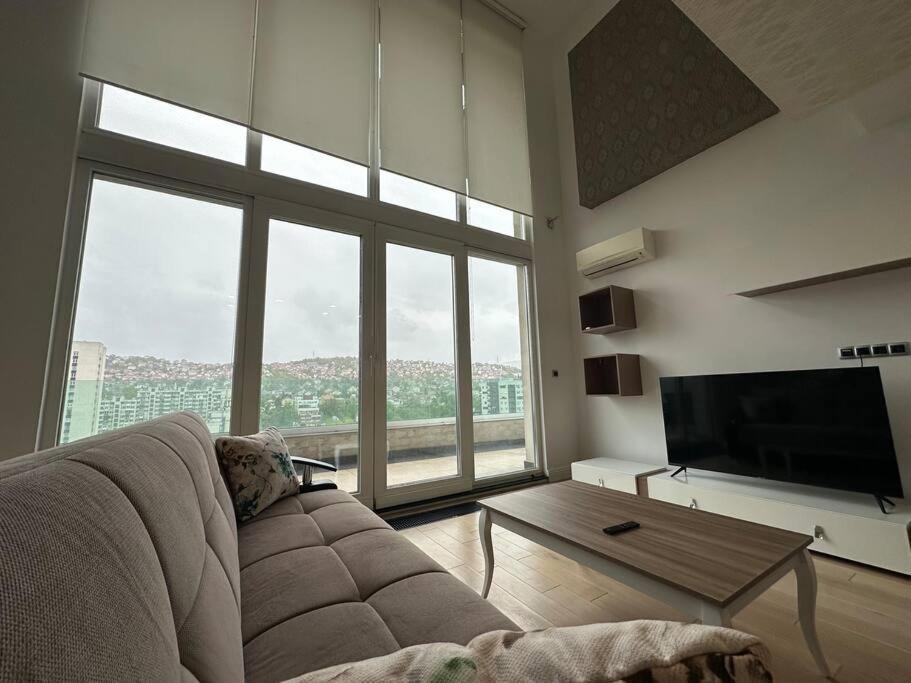 Apartment Cityscape Penthouse
